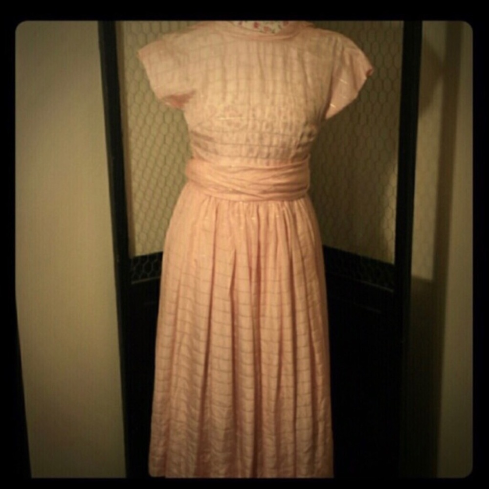 Pink vintage midi dress PENDING